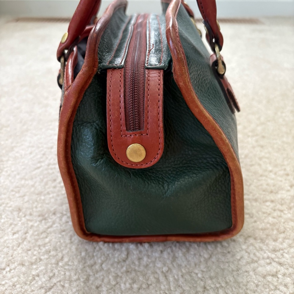 Vintage Liz Claiborne Green and Brown Leather Bag - Picture 4 of 16